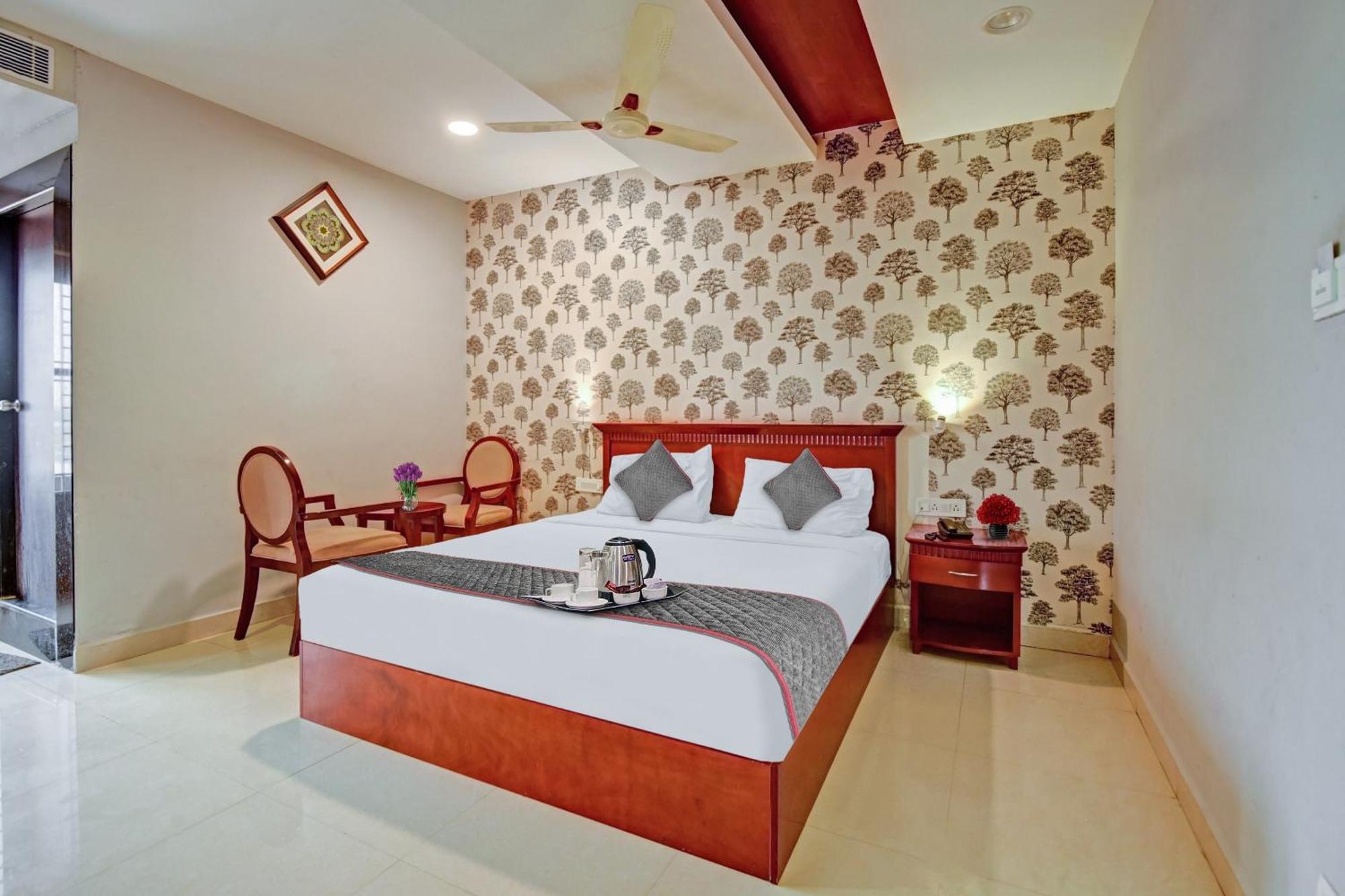 Collection O Oth Sri7 Inn Anantapur Exterior photo