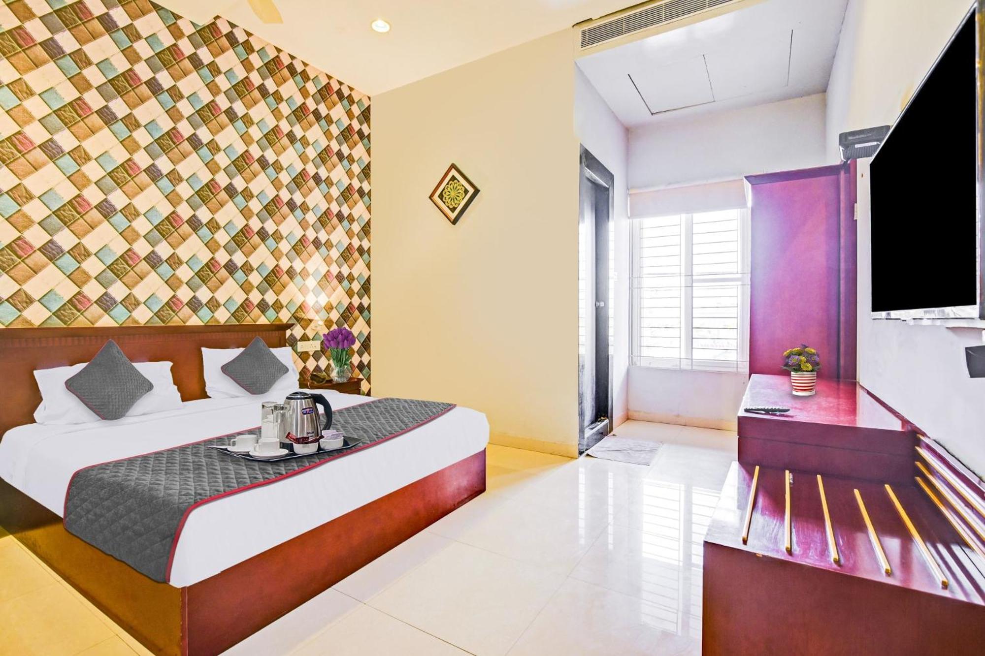 Collection O Oth Sri7 Inn Anantapur Exterior photo