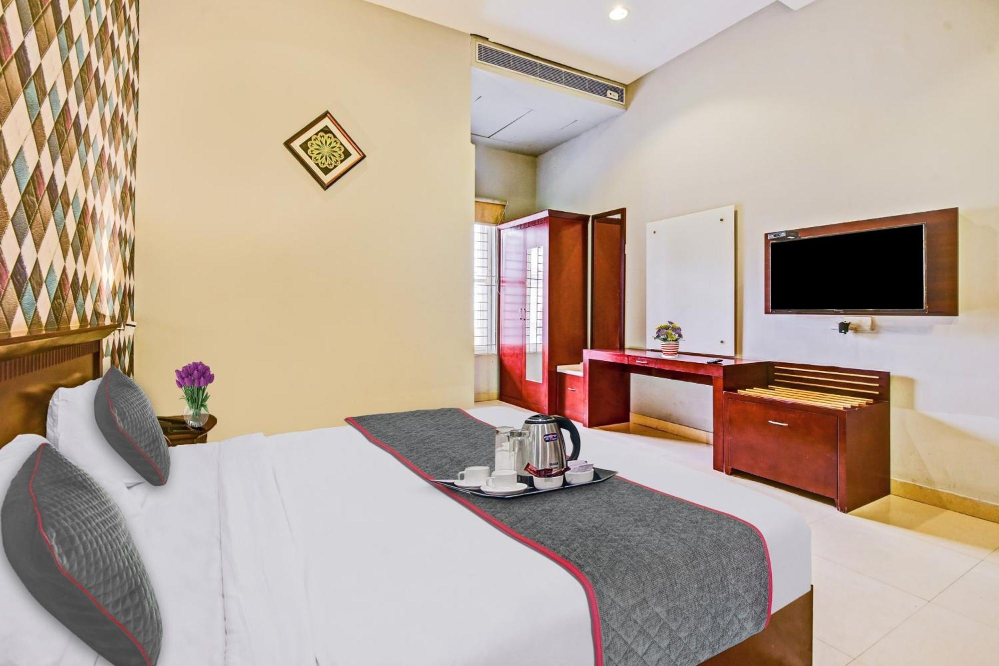 Collection O Oth Sri7 Inn Anantapur Exterior photo